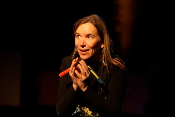 Theatre le Nest Religion sucre sale