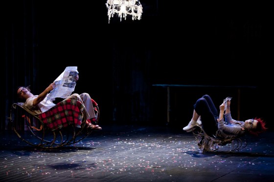 p90545_11-semianyki-la-famille