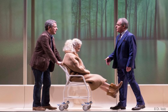 VOTREMAMANphotofauteuil(Librededroits(c)Ch.Vootz) - Copie